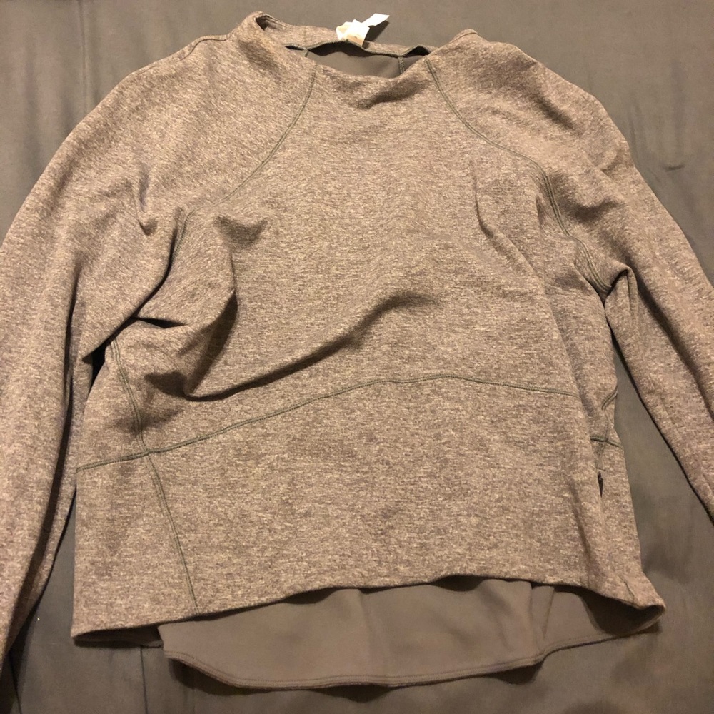 Lulu Cropped Long-sleeve Top